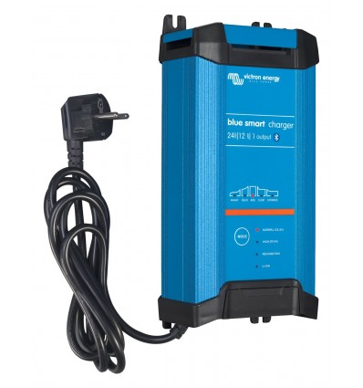 Blue Smart IP22 Charger 24/16 (1)